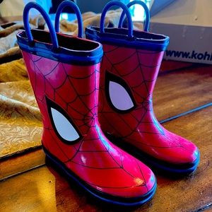 Marvel rain boots. Kids.  Like new. USA size 9-10. Easy pull on style.